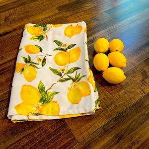 Lemon Valance and Fake Lemons